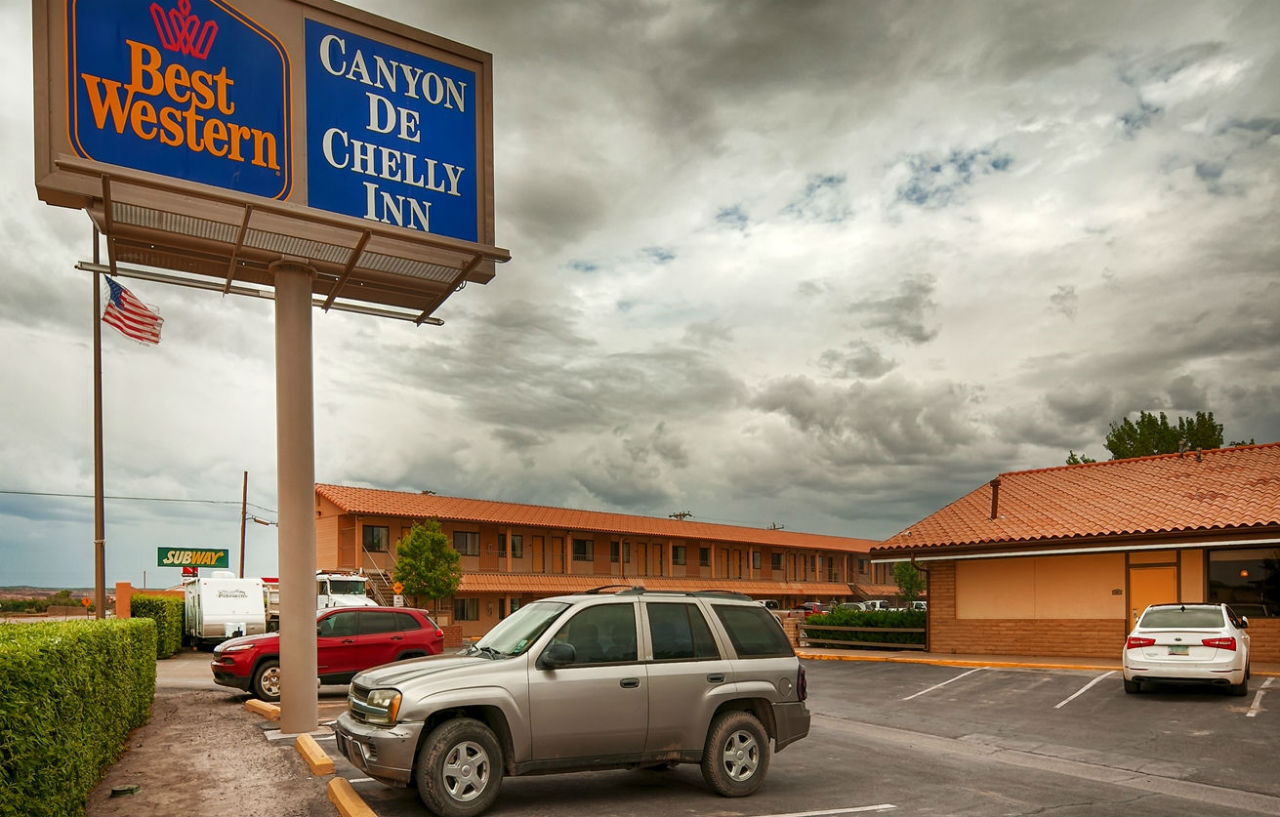 Best Western Canyon De Chelly Inn Чинл Экстерьер фото